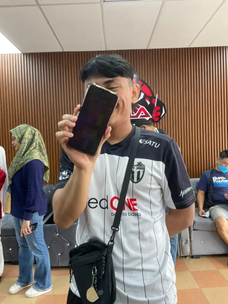 Pelanggan Gila Gadgets
